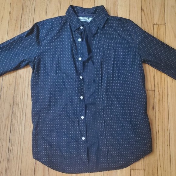 Other - Navy Blue and white polka dot button up